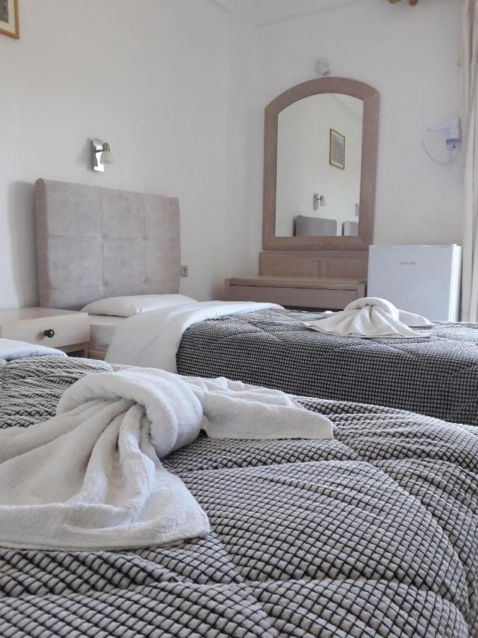 Knossos Hotel Каламаки Екстериор снимка