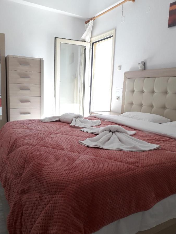 Knossos Hotel Каламаки Екстериор снимка