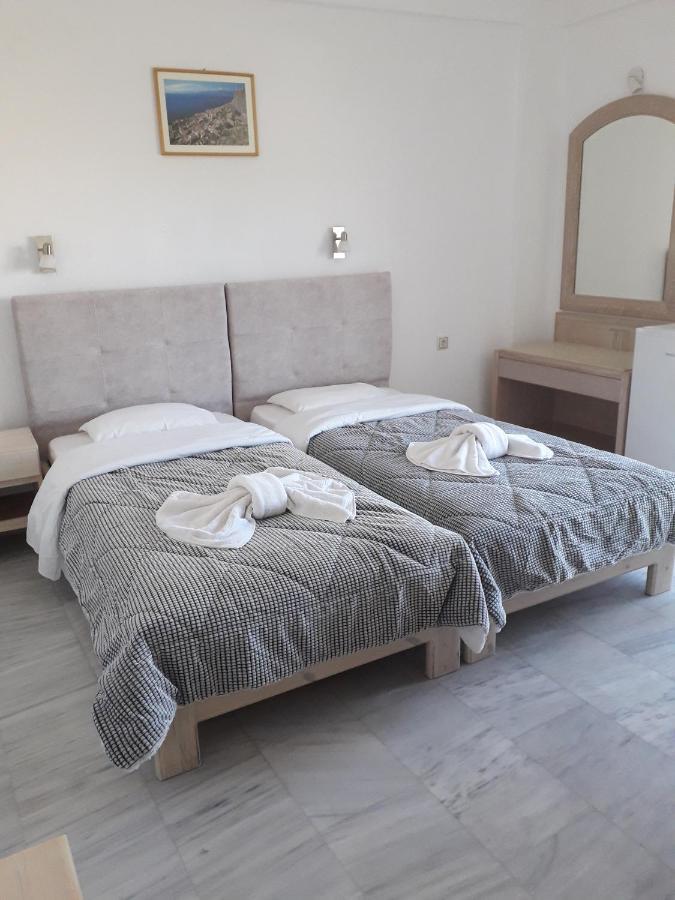 Knossos Hotel Каламаки Екстериор снимка