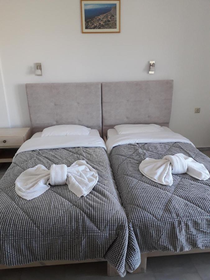 Knossos Hotel Каламаки Екстериор снимка